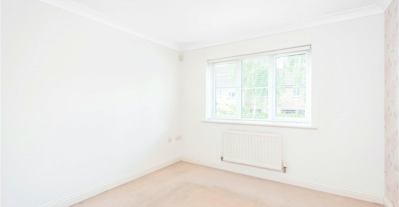 2 bedroom property for sale in West Dartford | Robinson Jackson