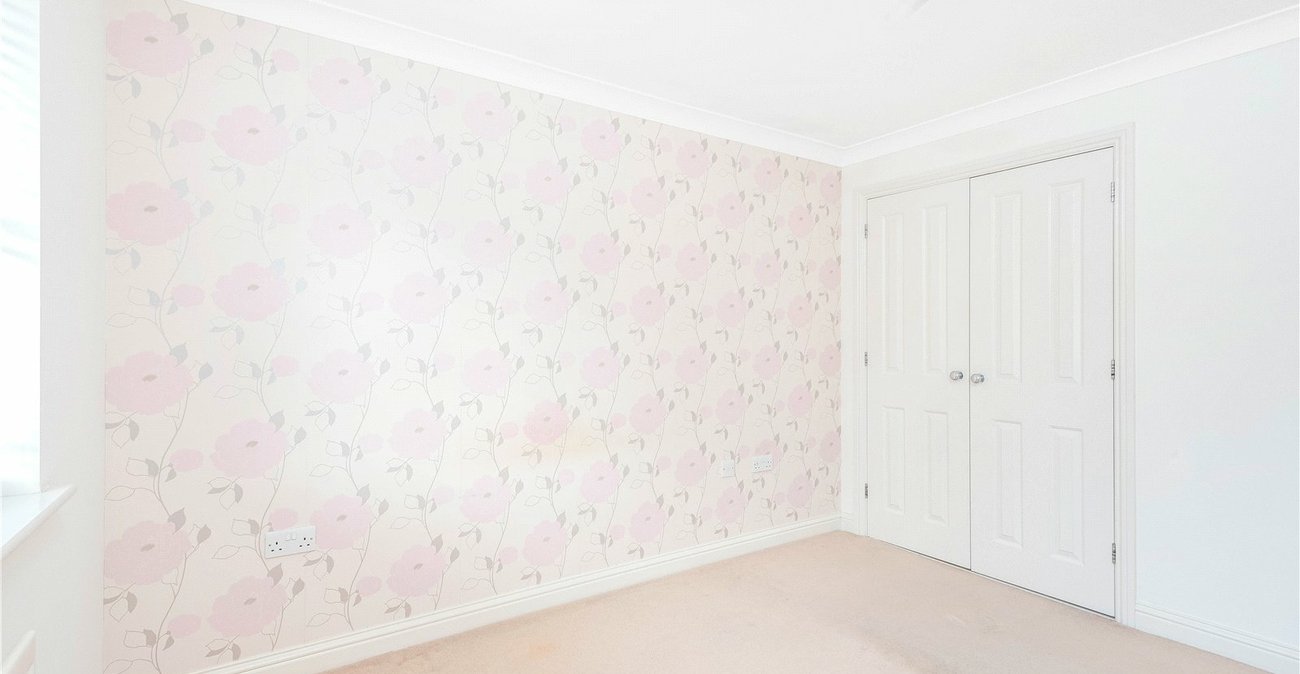 2 bedroom property for sale in West Dartford | Robinson Jackson