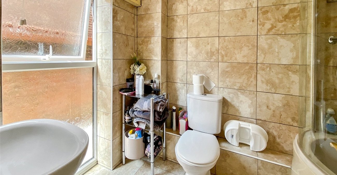 5 bedroom house for sale in Sittingbourne | Robinson Michael & Jackson