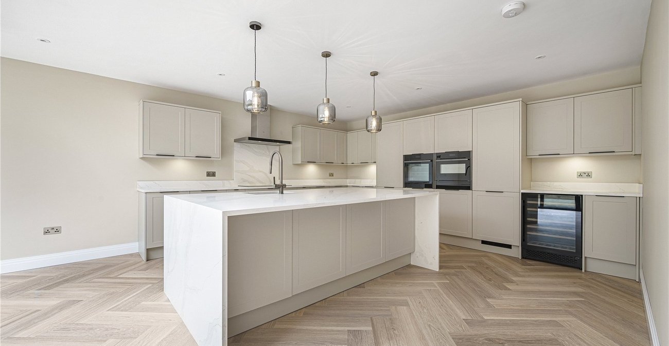 4 bedroom house for sale in Bexley | Robinson Jackson