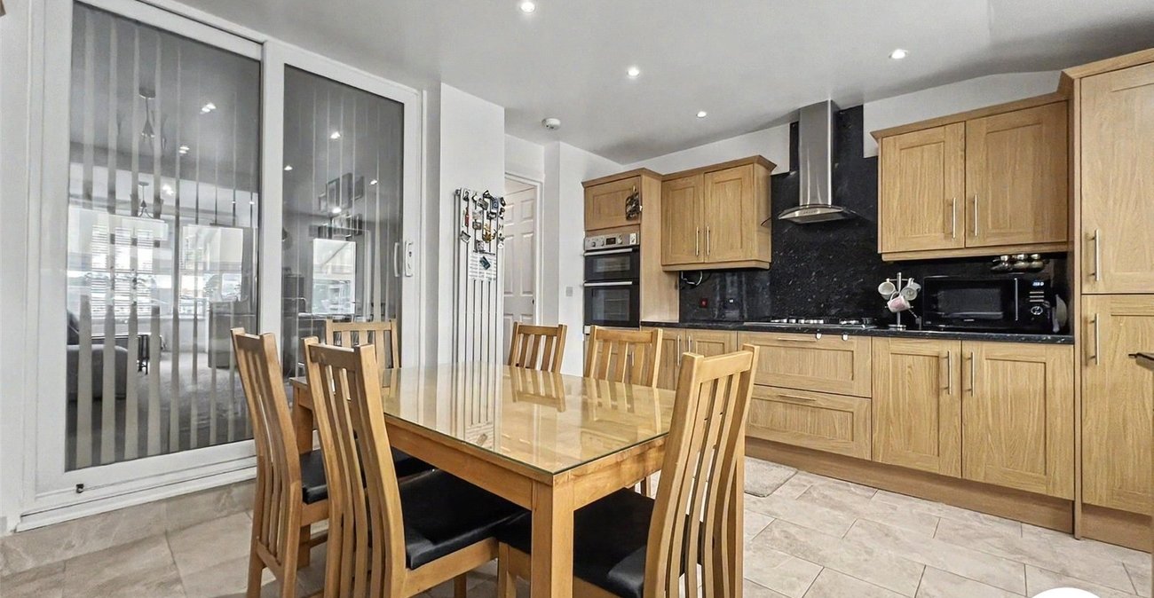 4 bedroom house for sale in Chatham | Robinson Michael & Jackson
