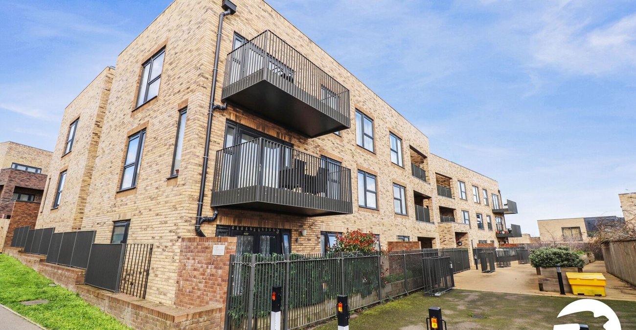 2 bedroom property for sale in Erith | Robinson Jackson