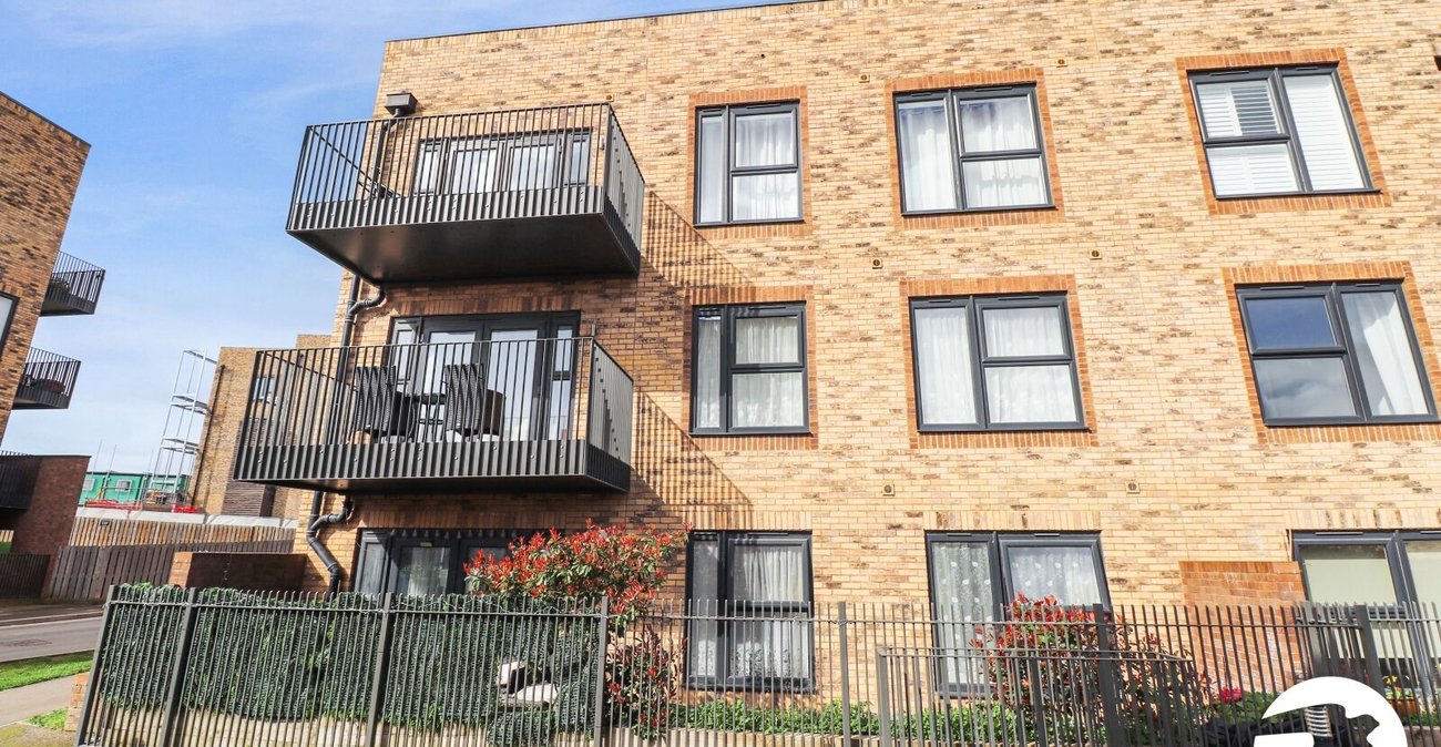 2 bedroom property for sale in Erith | Robinson Jackson