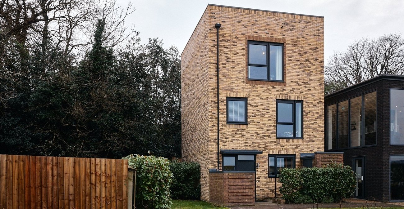 3 bedroom house for sale in Erith | Robinson Jackson