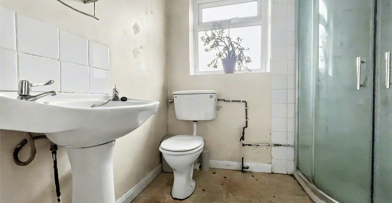 3 bedroom house for sale in Gillingham | Robinson Michael & Jackson