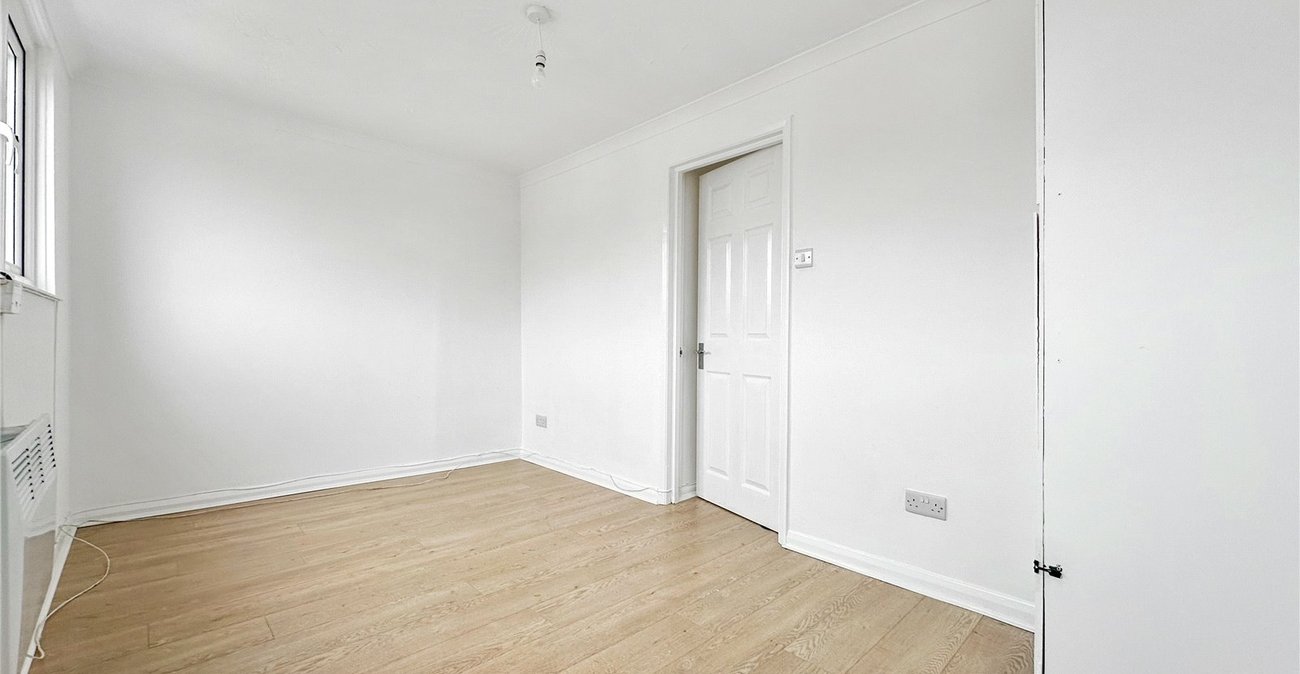 1 bedroom property for sale in Gillingham | Robinson Michael & Jackson