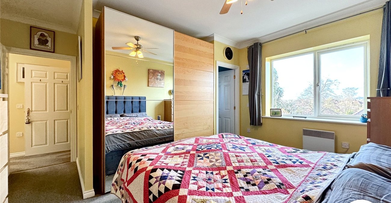 2 bedroom property for sale in Maidstone | Robinson Michael & Jackson