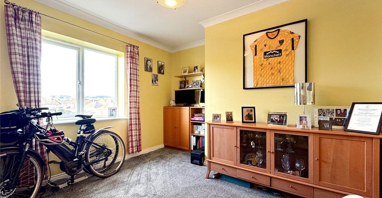 2 bedroom property for sale in Maidstone | Robinson Michael & Jackson