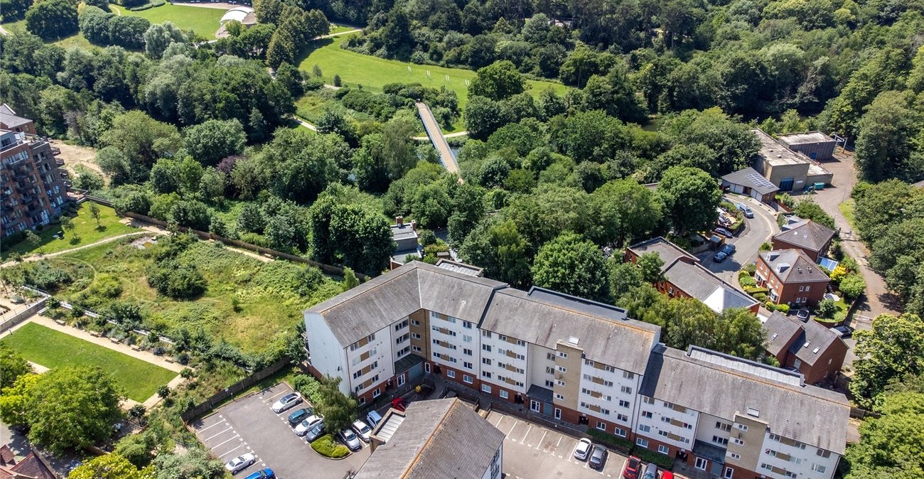 2 bedroom property for sale in Maidstone | Robinson Michael & Jackson