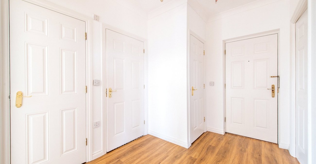 2 bedroom property for sale in Maidstone | Robinson Michael & Jackson