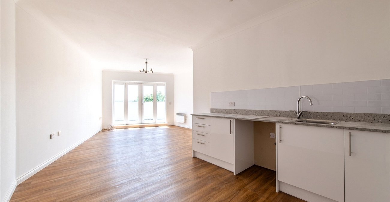 2 bedroom property for sale in Maidstone | Robinson Michael & Jackson