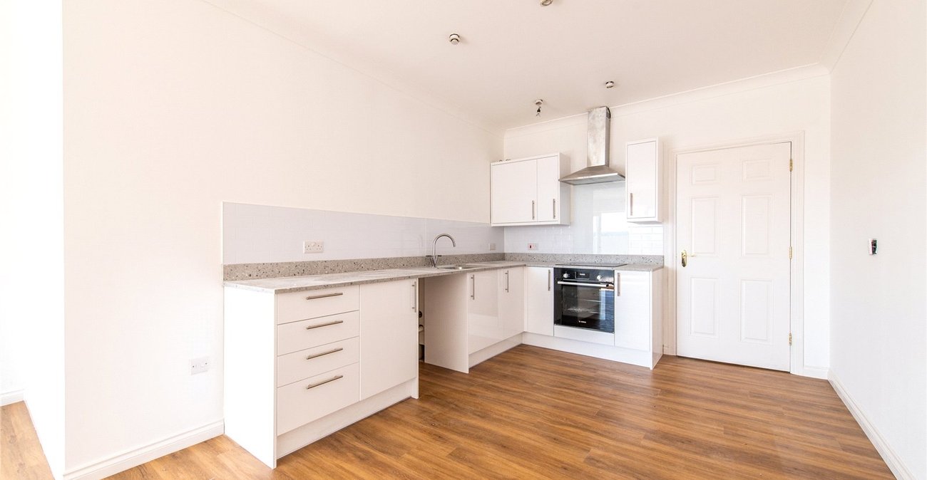 2 bedroom property for sale in Maidstone | Robinson Michael & Jackson