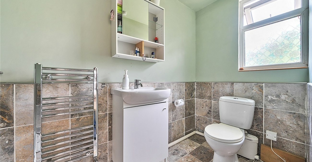 4 bedroom house for sale in London | Robinson Jackson