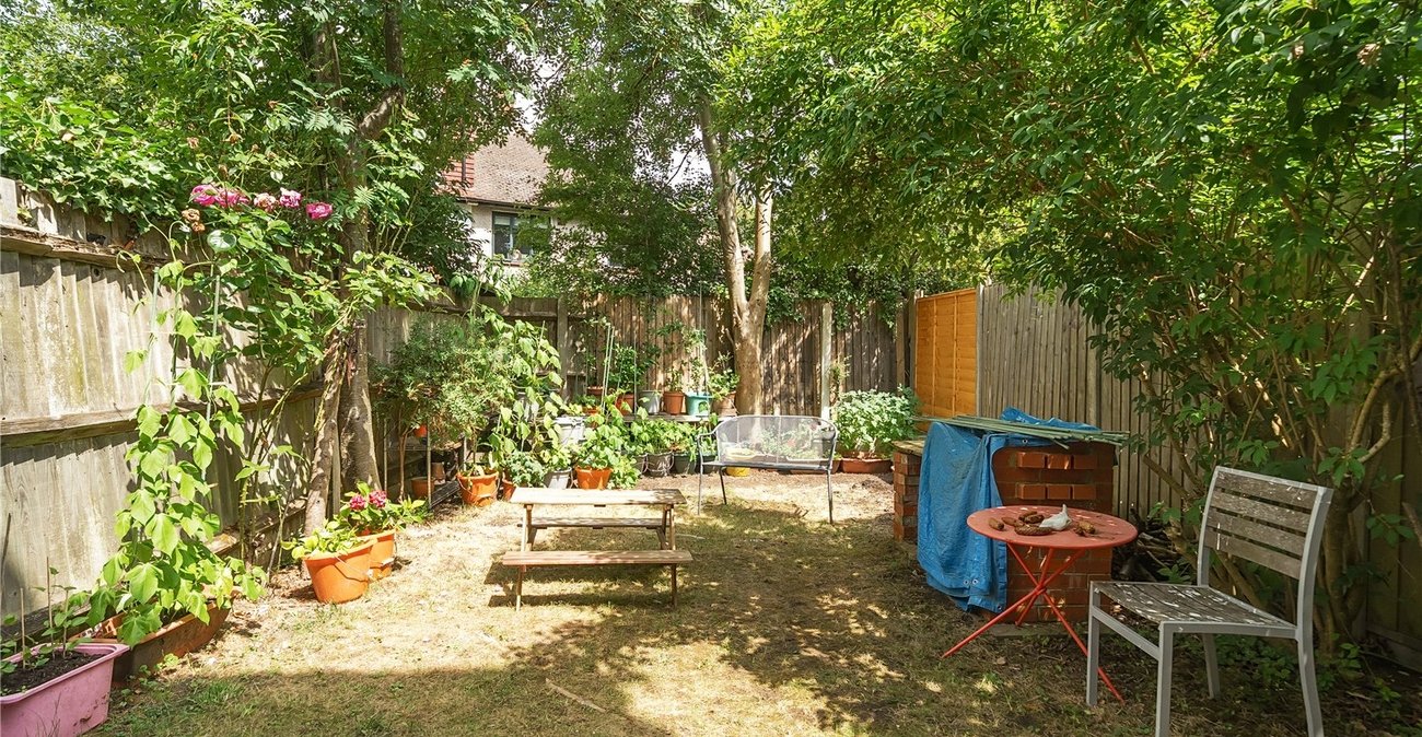 4 bedroom house for sale in London | Robinson Jackson