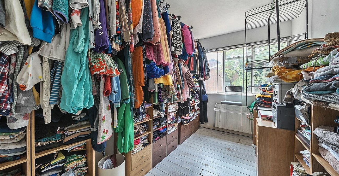 4 bedroom house for sale in London | Robinson Jackson