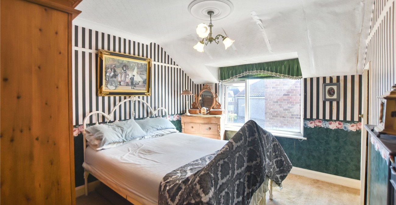 2 bedroom house for sale in Bexley | Robinson Jackson