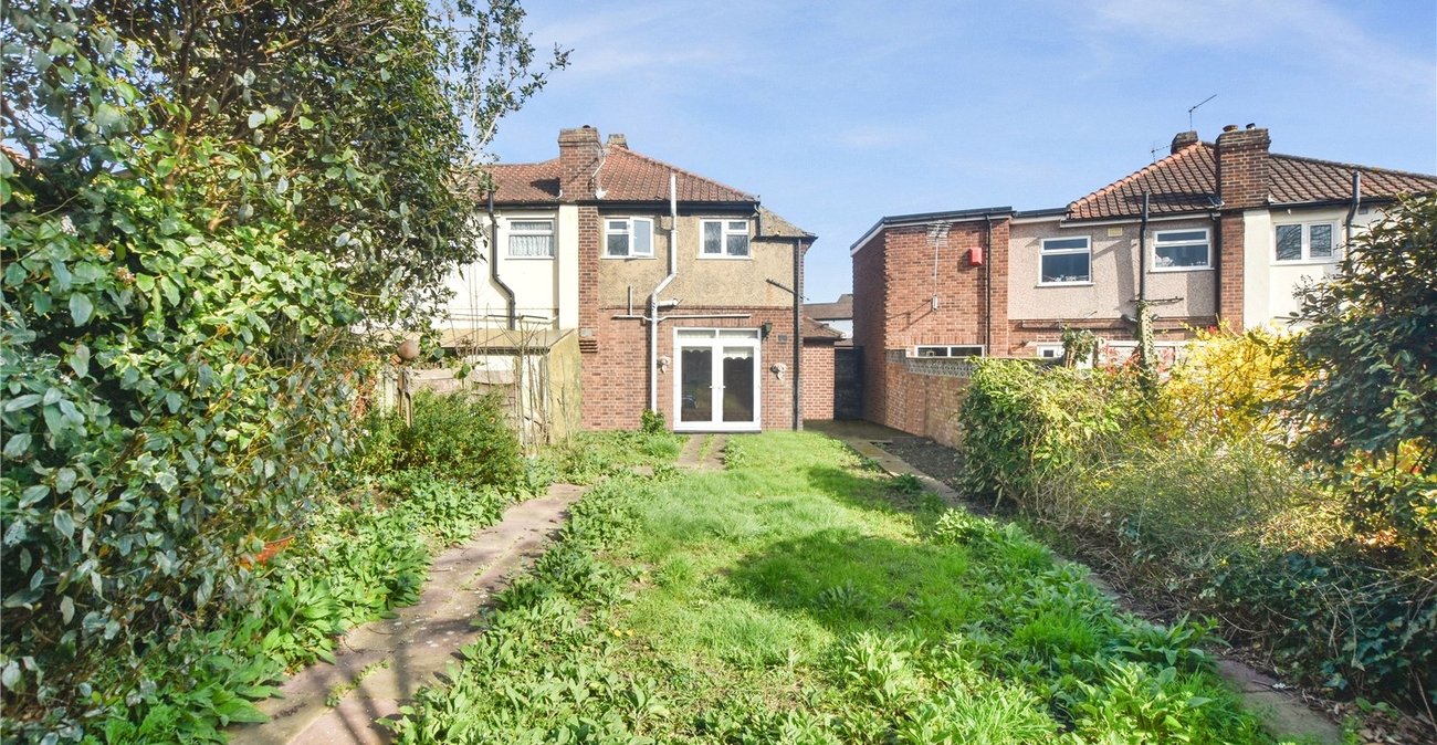 2 bedroom house for sale in Bexley | Robinson Jackson