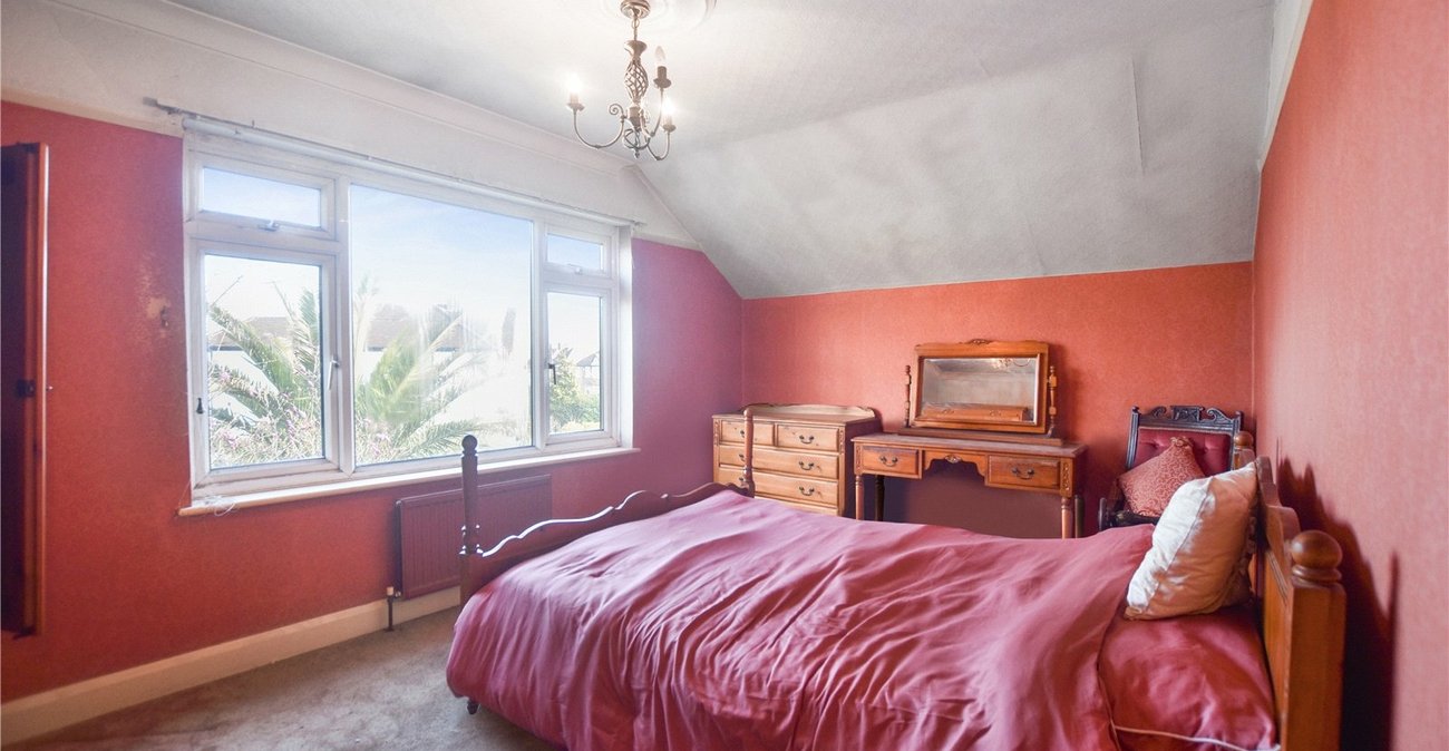 2 bedroom house for sale in Bexley | Robinson Jackson