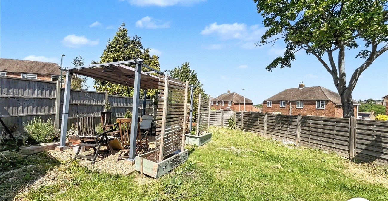 2 bedroom house for sale in Chatham | Robinson Michael & Jackson