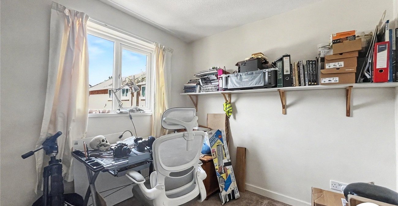 2 bedroom house for sale in Chatham | Robinson Michael & Jackson