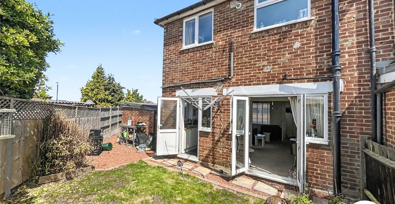 2 bedroom house for sale in Chatham | Robinson Michael & Jackson