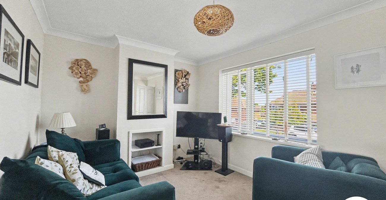 2 bedroom house for sale in Chatham | Robinson Michael & Jackson