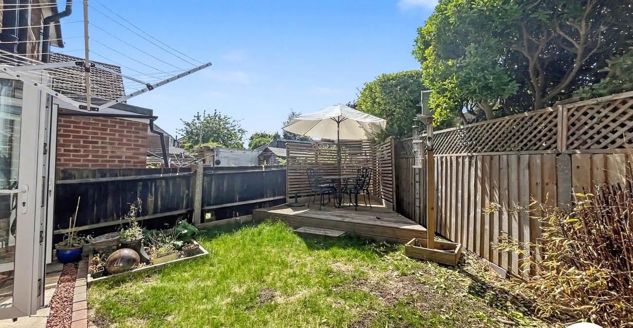 2 bedroom house for sale in Chatham | Robinson Michael & Jackson