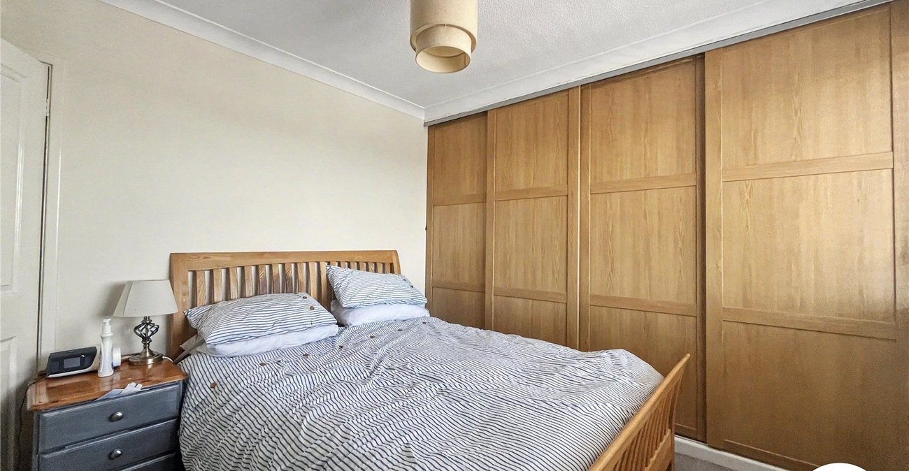 2 bedroom house for sale in Chatham | Robinson Michael & Jackson