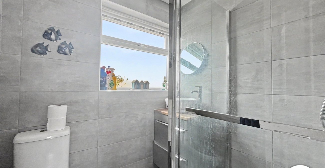 2 bedroom house for sale in Chatham | Robinson Michael & Jackson