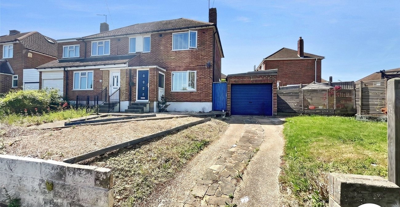 2 bedroom house for sale in Chatham | Robinson Michael & Jackson