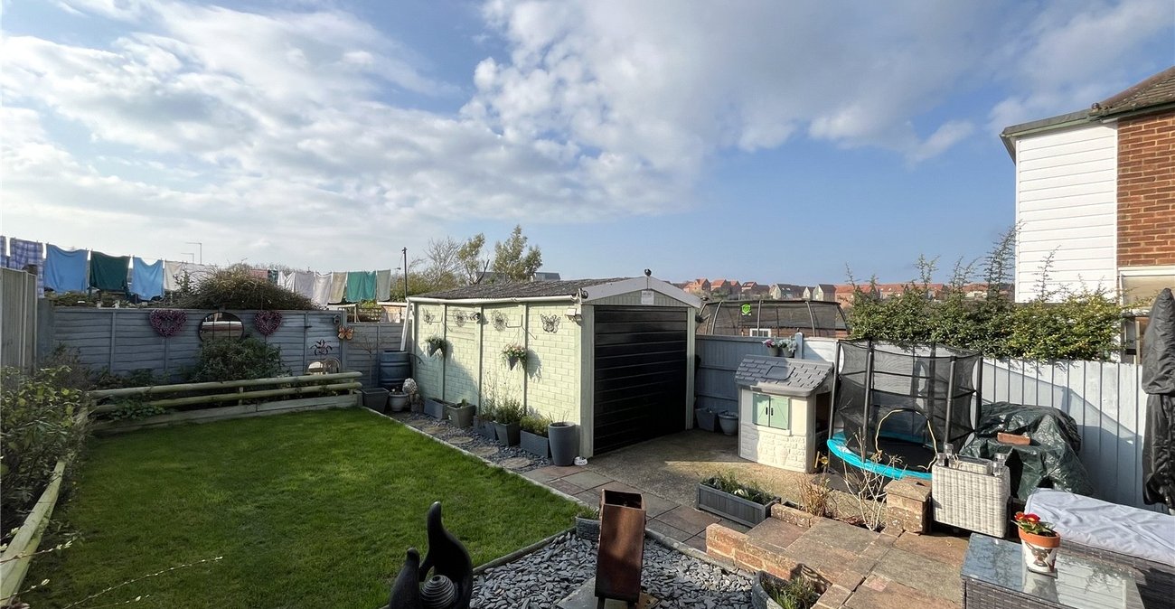 2 bedroom house for sale in Chatham | Robinson Michael & Jackson