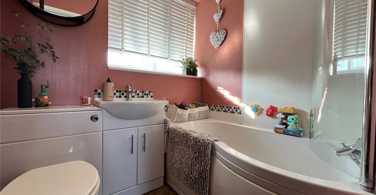 2 bedroom house for sale in Chatham | Robinson Michael & Jackson