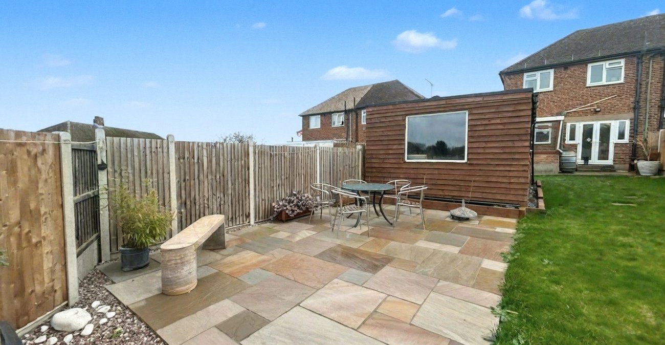 2 bedroom house for sale in Davis Estate | Robinson Michael & Jackson