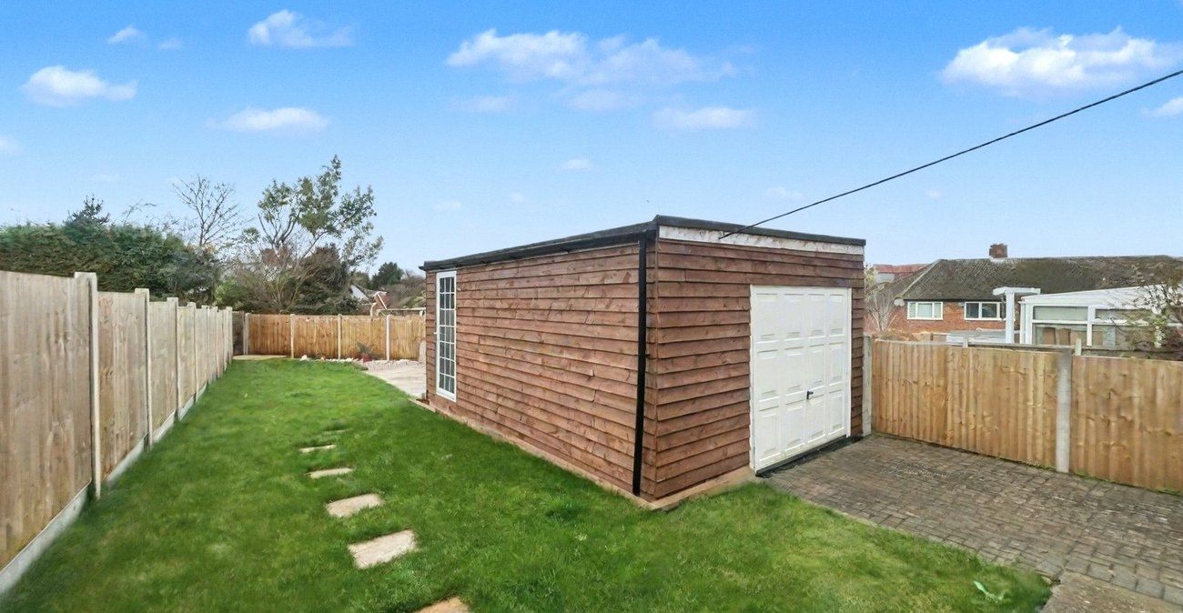 2 bedroom house for sale in Davis Estate | Robinson Michael & Jackson