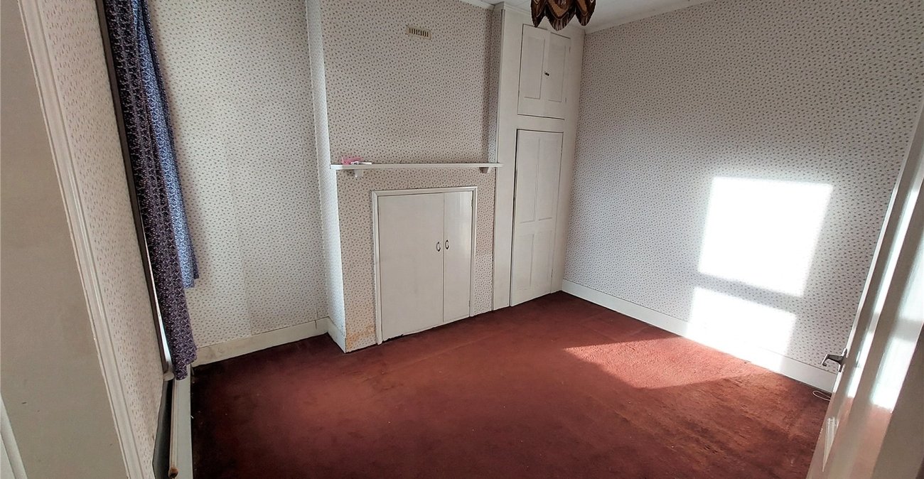 4 bedroom house for sale in Catford | Robinson Jackson