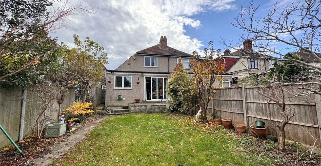 3 bedroom house for sale in Orpington | Robinson Jackson