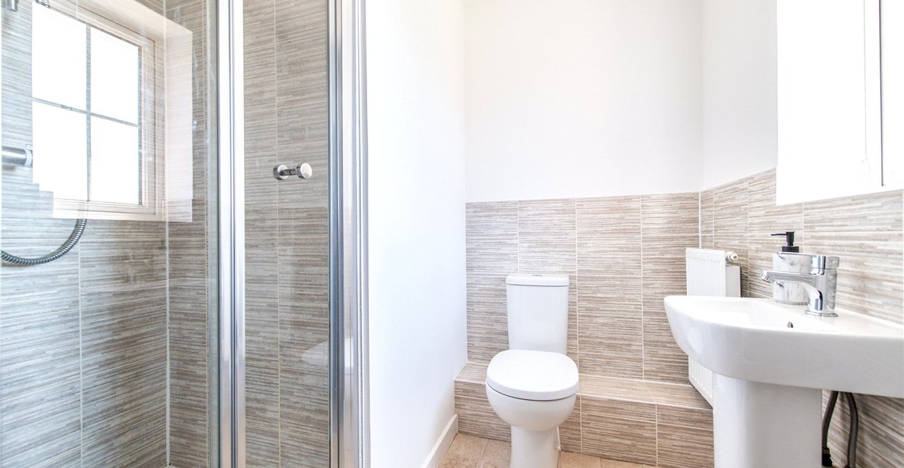 4 bedroom house for sale in Gravesend | Robinson Michael & Jackson