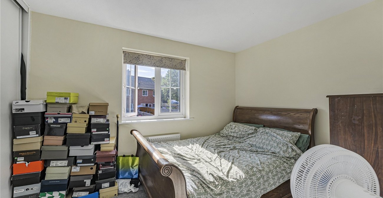 2 bedroom house for sale in Northfleet | Robinson Michael & Jackson