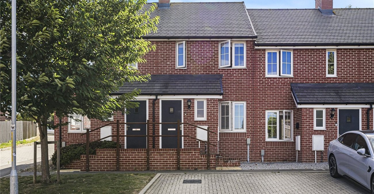 2 bedroom house for sale in Northfleet | Robinson Michael & Jackson