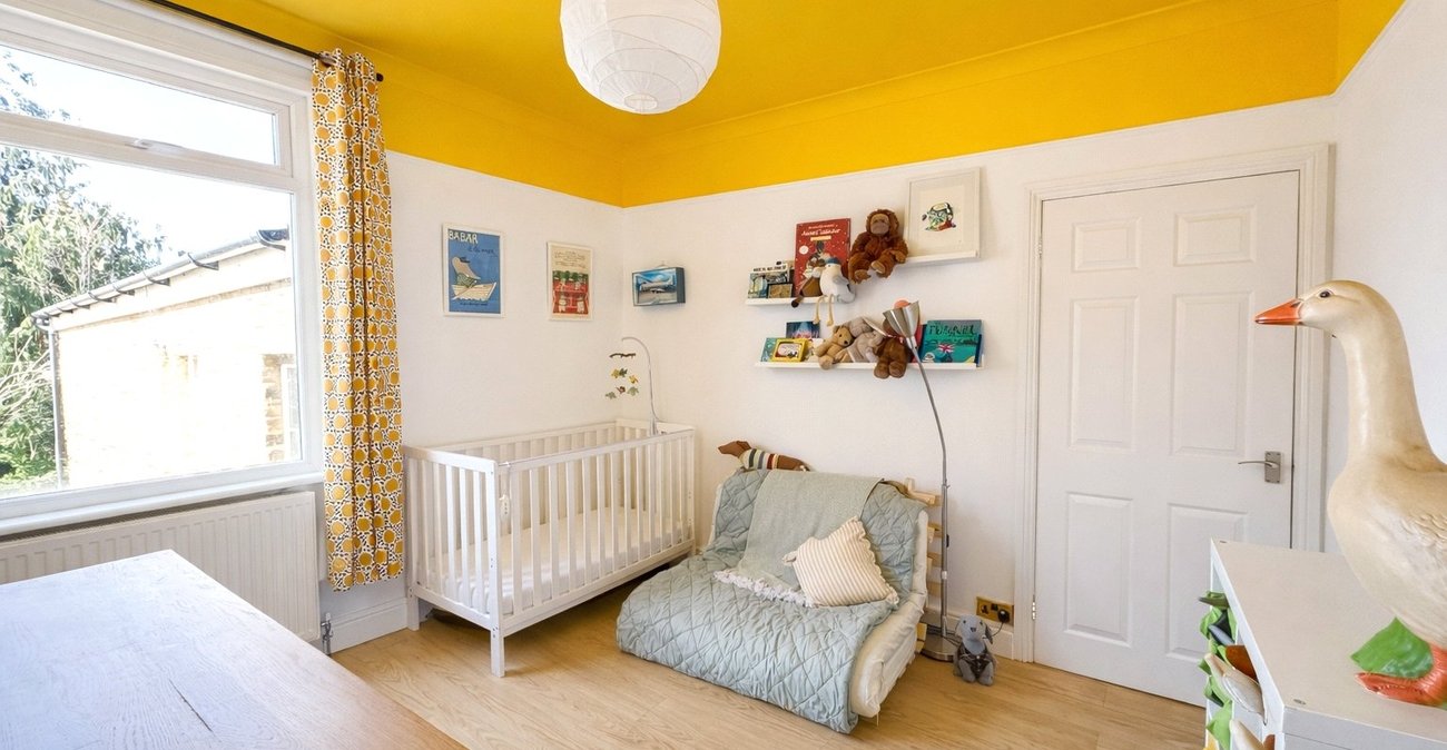 2 bedroom property for sale in London | Robinson Jackson