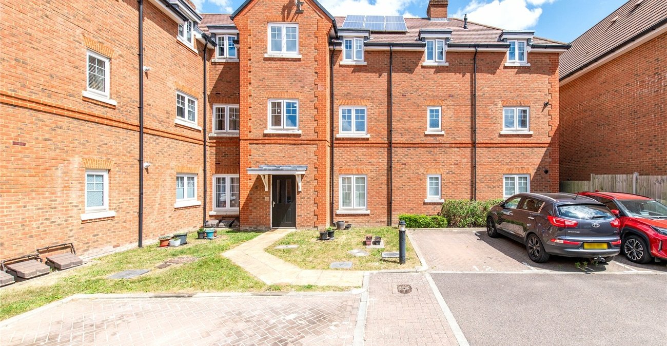 2 bedroom property for sale in Barming | Robinson Michael & Jackson