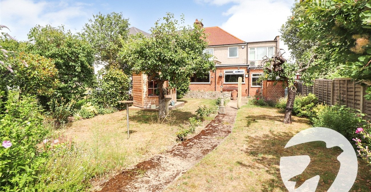 4 bedroom house for sale in Bexleyheath | Robinson Jackson