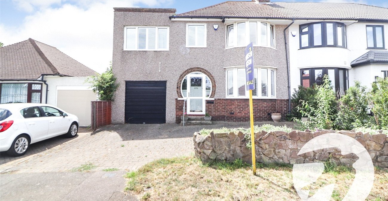 4 bedroom house for sale in Bexleyheath | Robinson Jackson