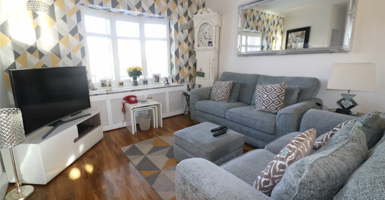 3 bedroom house for sale in Erith | Robinson Jackson