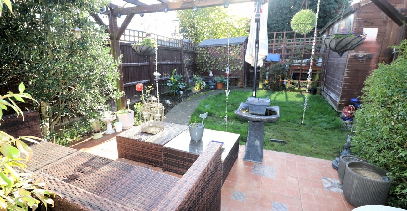 3 bedroom house for sale in Erith | Robinson Jackson