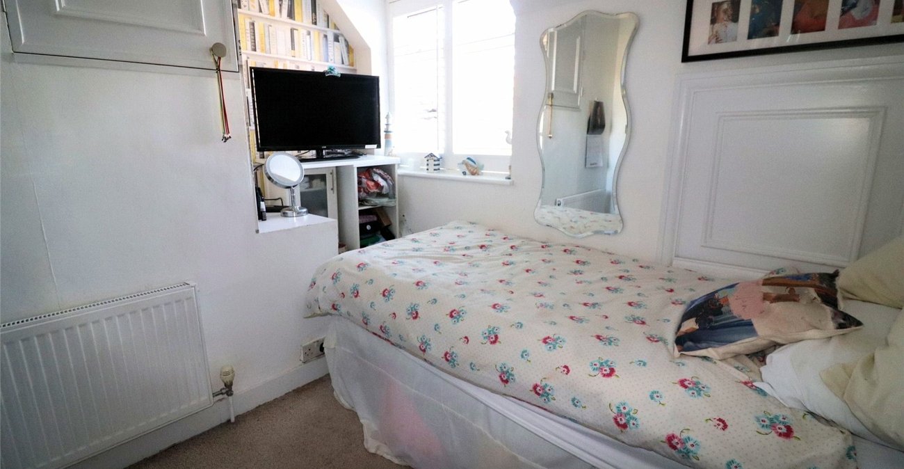 3 bedroom house for sale in Erith | Robinson Jackson