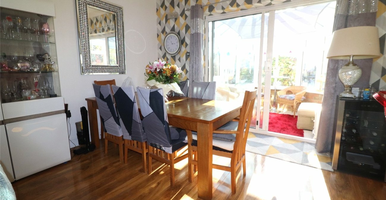 3 bedroom house for sale in Erith | Robinson Jackson