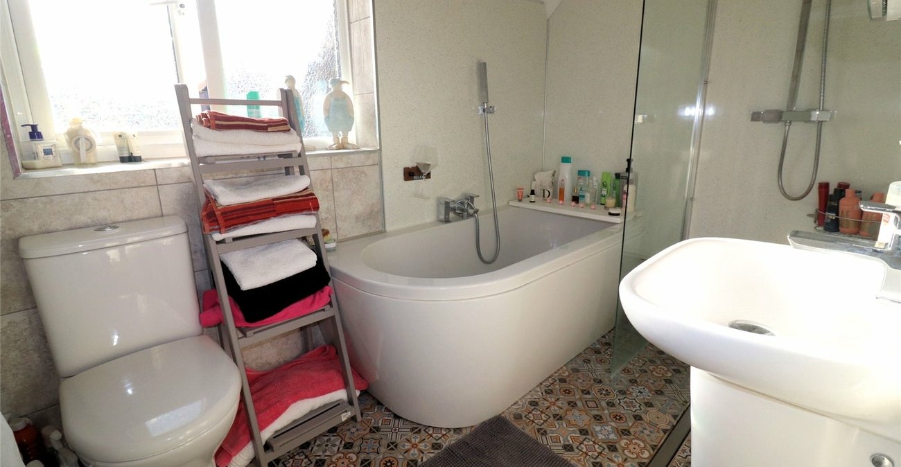 3 bedroom house for sale in Erith | Robinson Jackson