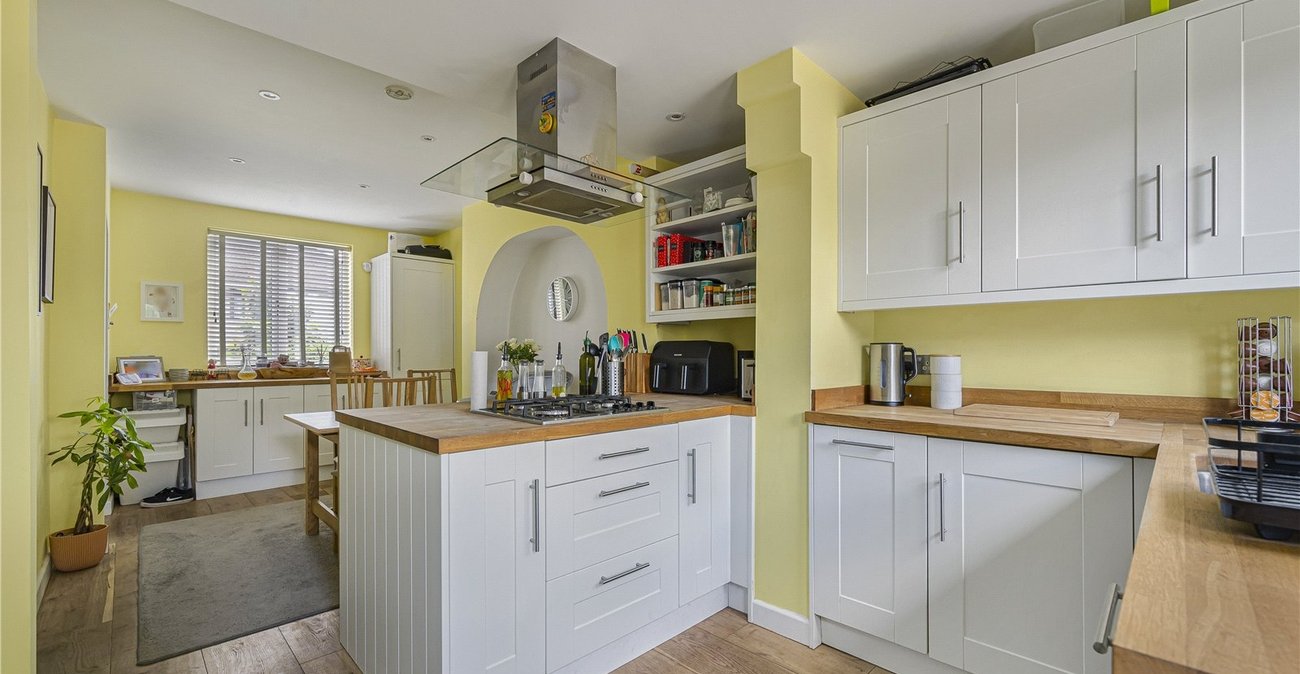 3 bedroom house for sale in Crayford | Robinson Jackson