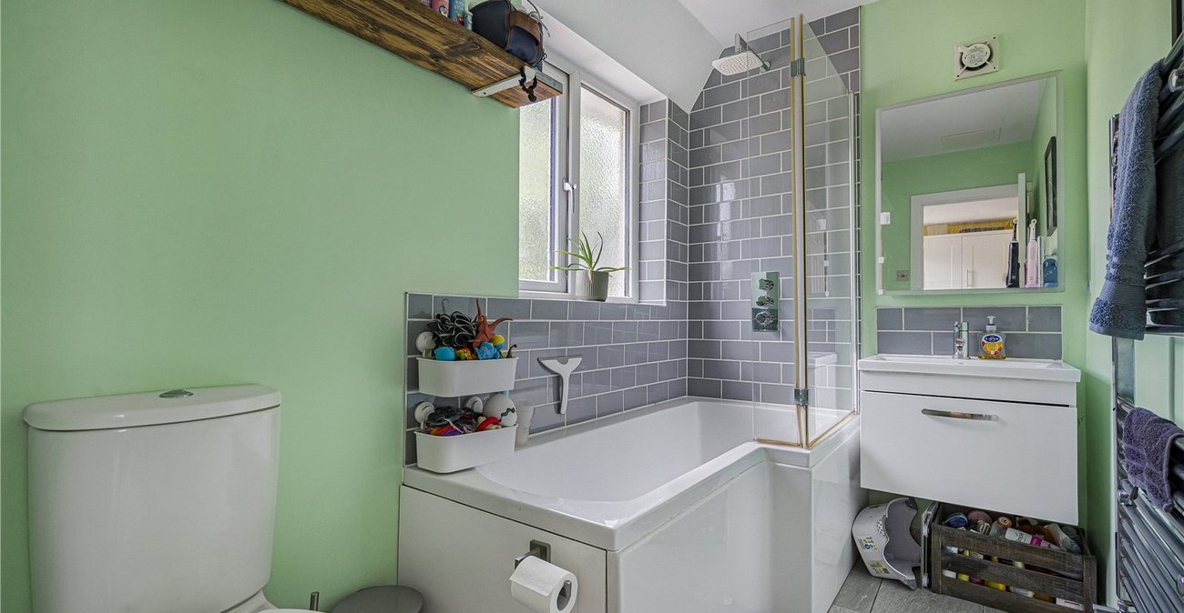 3 bedroom house for sale in Crayford | Robinson Jackson